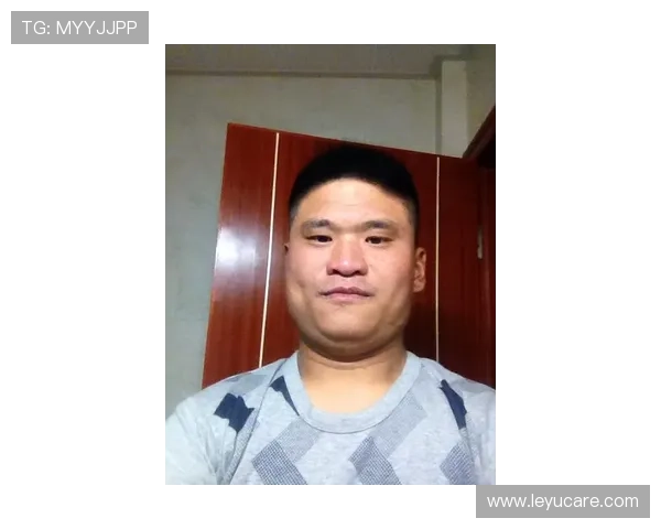 卢玉菲训练完直接拎爱马仕去吃米其林，这日子谁懂啊