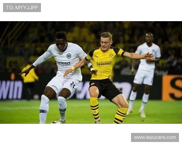 多特关键战表现不佳问题显现，对赛季走势形成制约