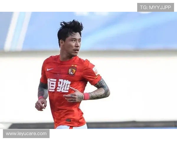 张琳芃一顶贝雷帽每天换，感觉开箱直播也行了吧？