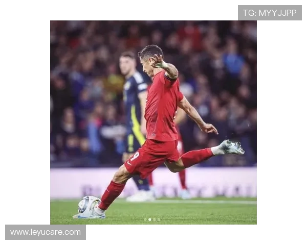 莱万多夫斯基连续赛季进球稳定性是否领先同代射手